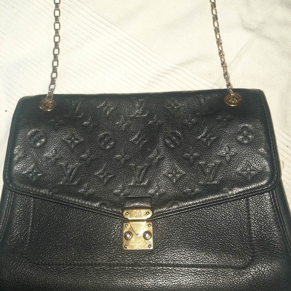 Authentic LV chain bag MM empreinte St Germain Black - Picture 7 of 8